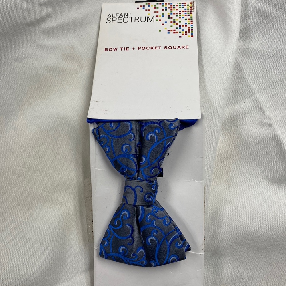 Mens bow tie & pocket square